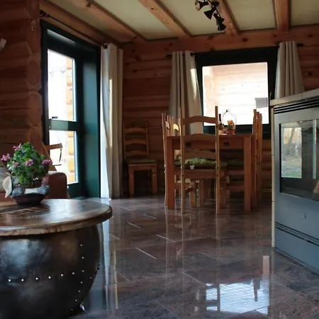 Haus Fink, Tolles In Mit Sonniger Terrasse بيت للعطل